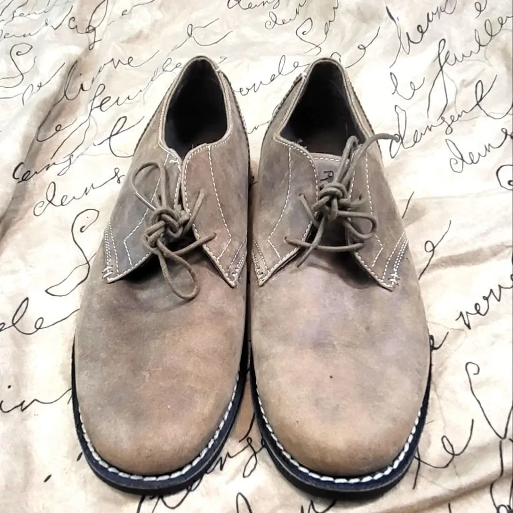 Penguin mens shoe